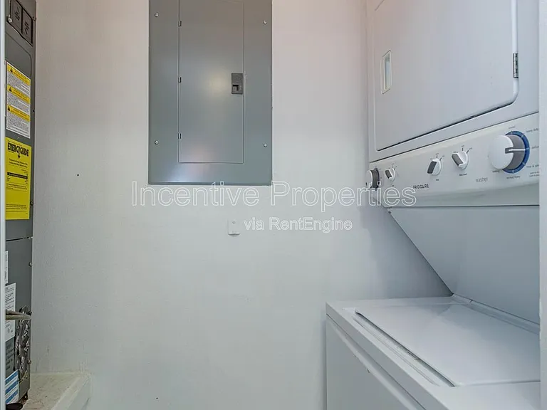 4352 S Kirkman Rd #1213 — Photo 32