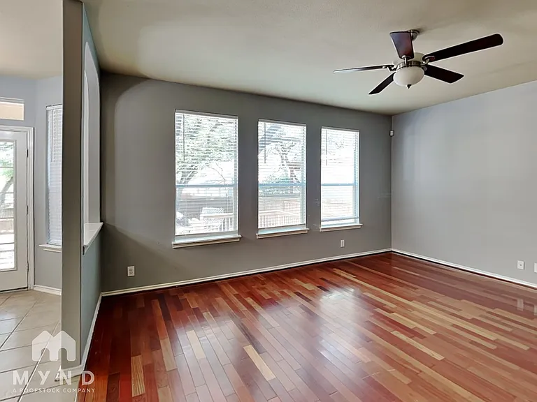 8606 Eagle Peak — Photo 8