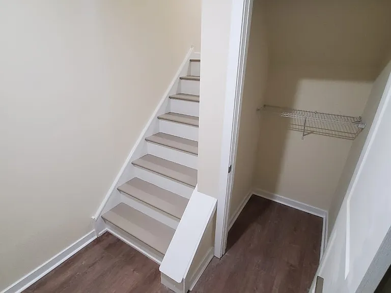 1520 N Sydenham St #1B — Photo 2