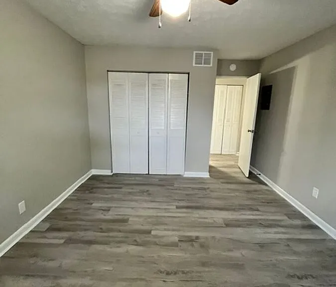 2082 Fairmont Ct #13 — Photo 7
