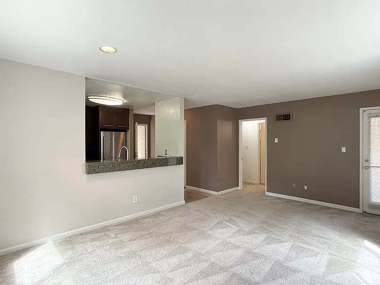 7565 Charmant Dr #405 — Photo 11