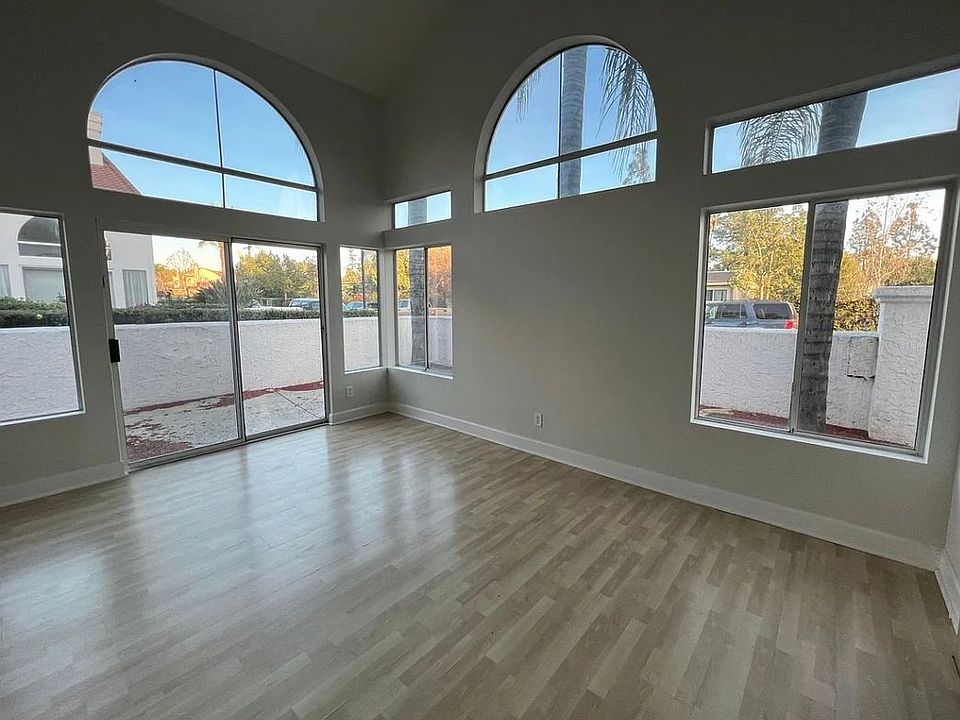 1st image of 29552 Courtney Pl