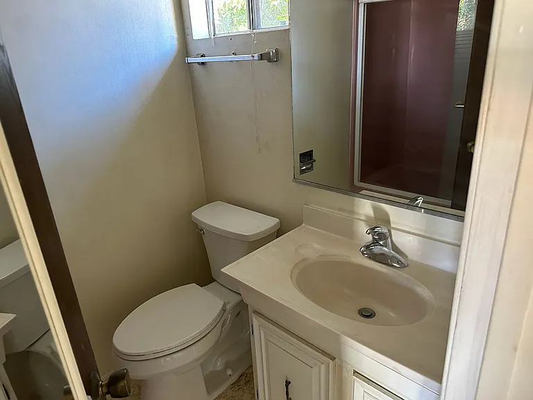 1295 Bond St — Photo 11