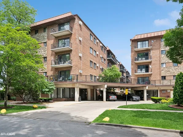 2333 N Neva Ave APT 114C, Chicago, IL 60707