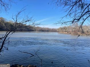 1048 Deens Landing Rd, Baxley, GA 31513