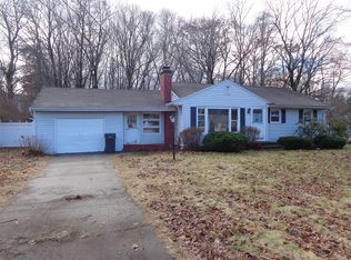 30 Rosedell Dr, Westfield, MA 01085