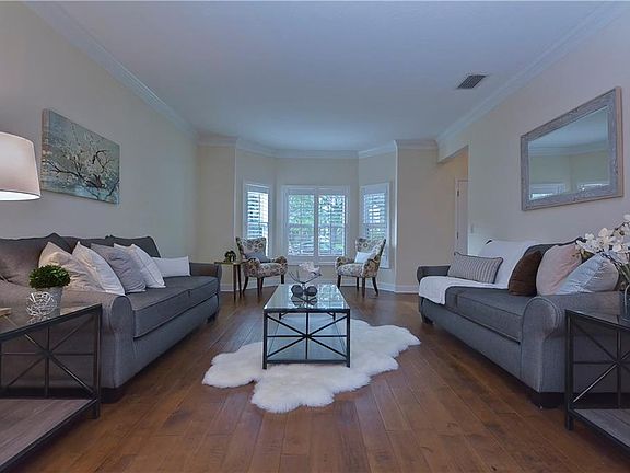 2nd image of 3217 W Parkland Blvd