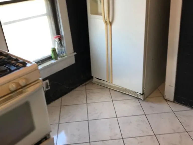 596 Sherman Ave — Photo 3