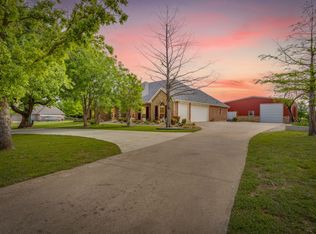 359 Saddle Club Rd, Weatherford, TX 76088