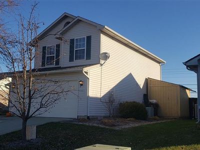 8101 Sunset Ct, Columbus, IN, 47201