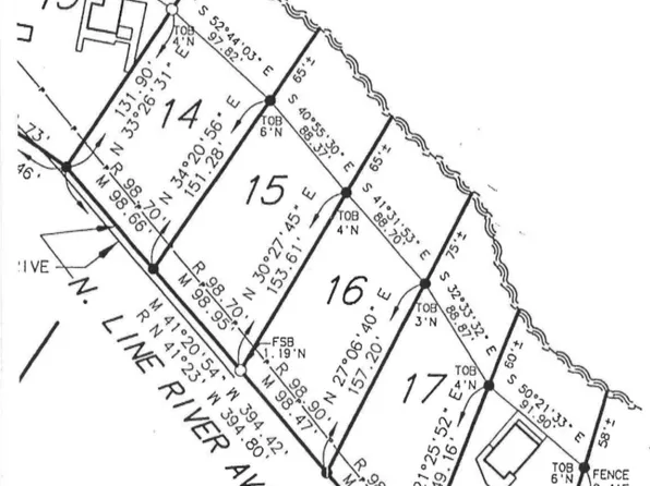17 Riverbend Trl, Fennville, MI 49408