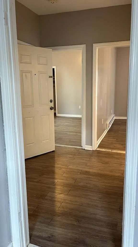 Building Photo - 87 Schuyler Ave #1