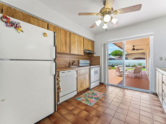 4th image of 6220 Plunkett Street