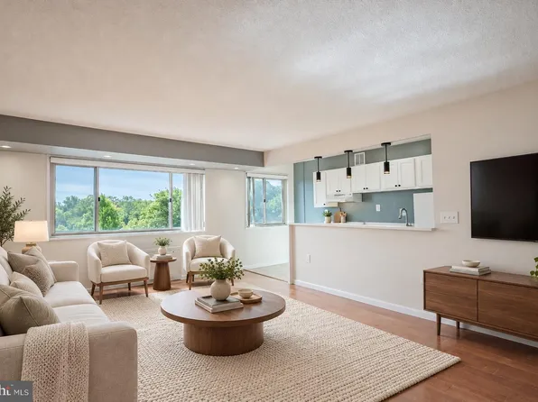 2500 N Van Dorn St APT 912, Alexandria, VA 22302