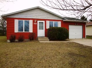 700 California St NW, Hutchinson, MN 55350