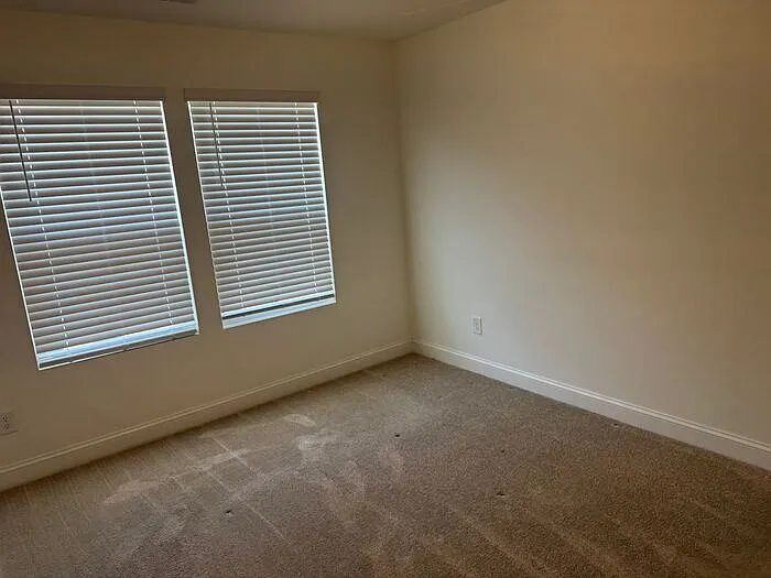760 Hillside St — Photo 8