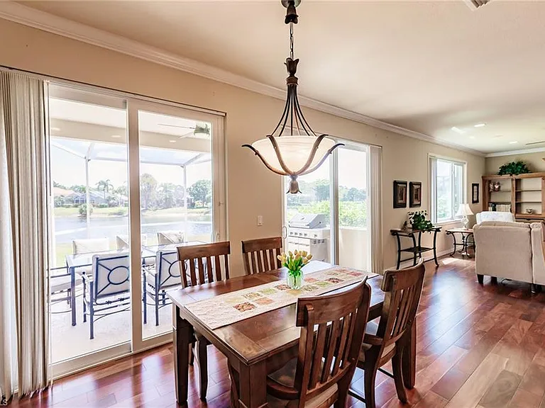 7859 Berkshire Pines Dr — Photo 13