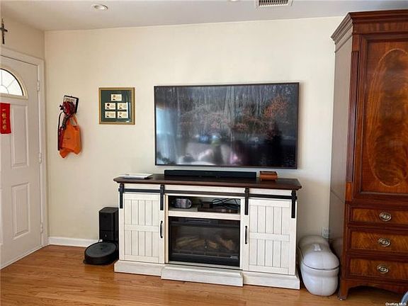 2nd image of 45 E Broadway #3
