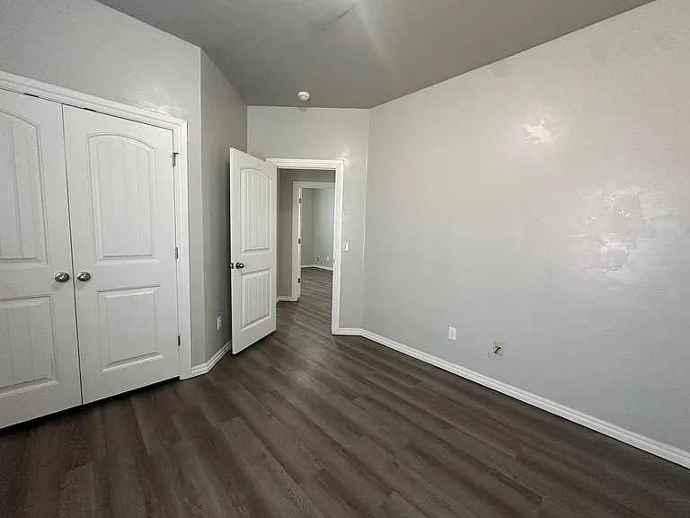 8017 NW 160th Ter — Photo 17