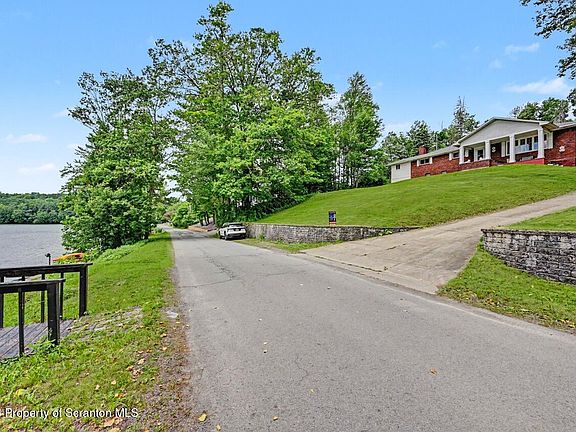 2nd image of 121 Baylors Rd