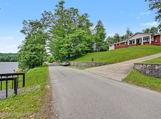121 Baylors Rd, Nicholson, PA 18446