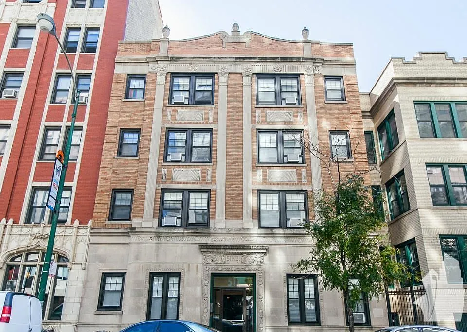 511 W Belmont Ave #32