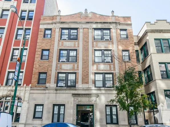 511 W Belmont Ave APT 32, Chicago, IL 60657