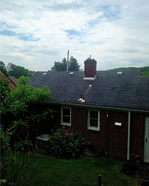 2nd image of 103 William St