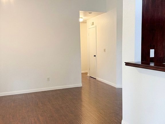 5th image of 16920 Yvonne Dr