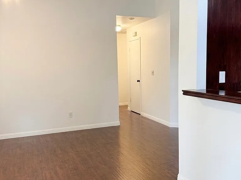 16920 Yvonne Dr — Photo 5