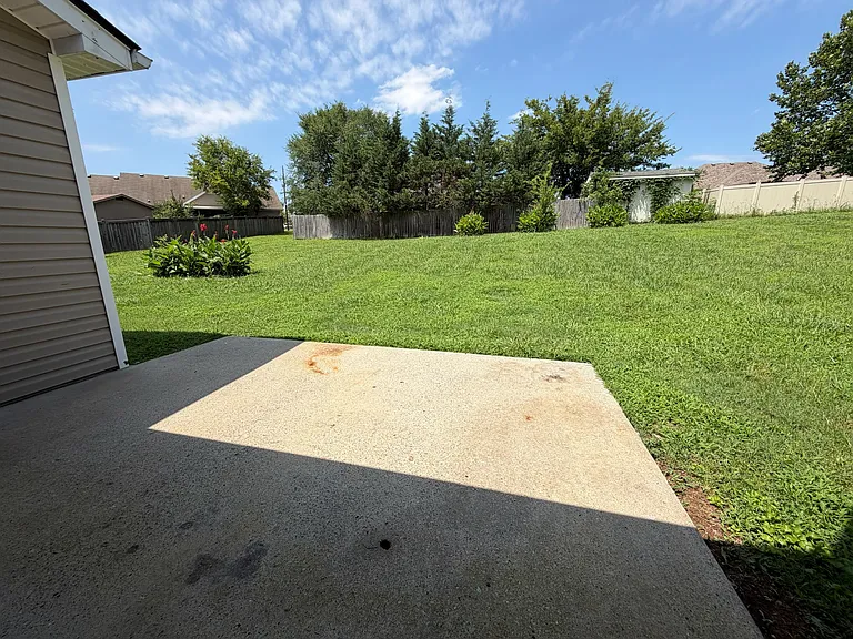 507 Whitewater Ln — Photo 8