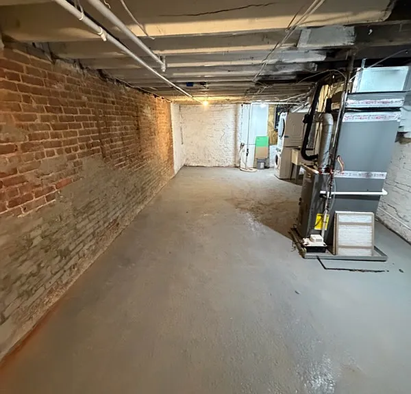 2109 E Federal St — Photo 17