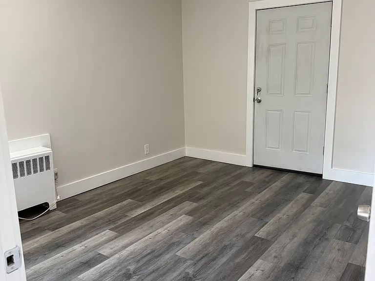 257 Graff Ave #2 — Photo 5