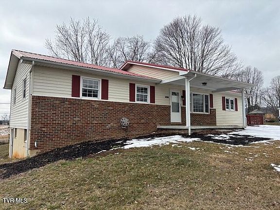 4th image of 18420 Eden Ln