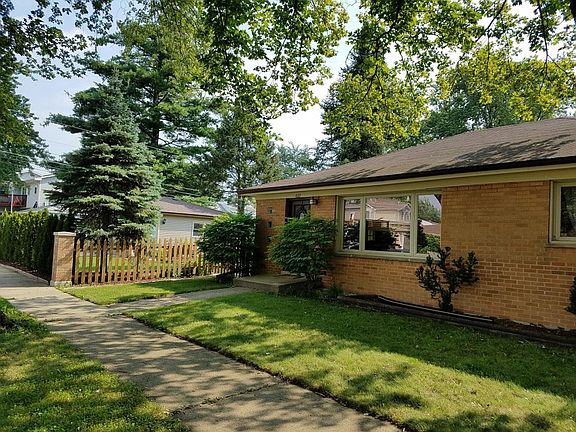 House with yard