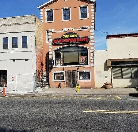 2nd image of 244 Mulberry St