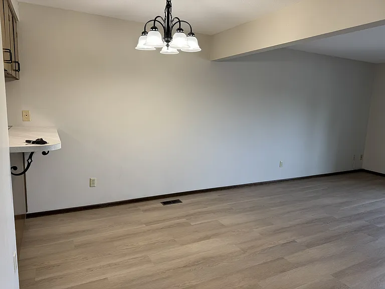 Chestnut Place Apartments — Photo 31