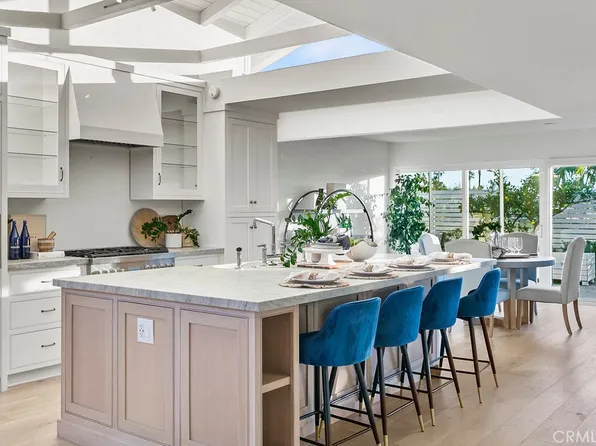 17089 Westport Dr, Huntington Beach, CA 92649