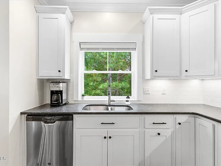 4893 Preserve Dr — Photo 15
