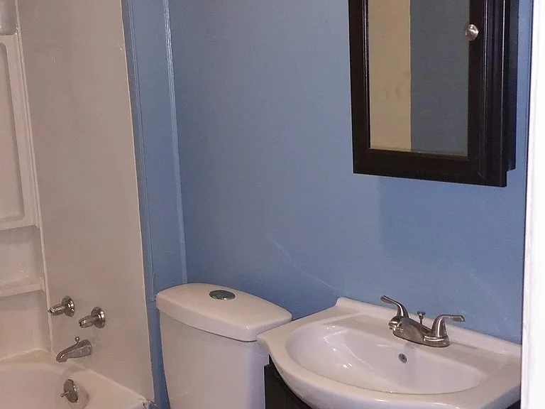 36 Pine St #2R — Photo 7