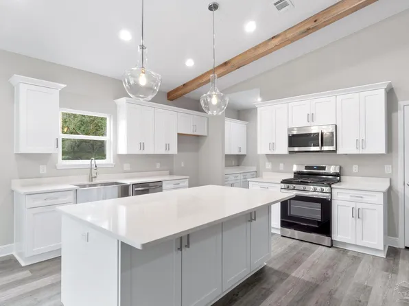 2171 Janet St, Navarre, FL 32566