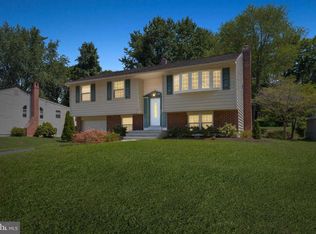 159 Blackthorne Ln, Aston, PA 19014