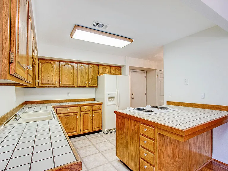 6139 Little Pine Cir — Photo 7