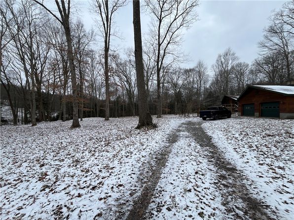 237 Hilliard Dr, Brookville, PA 15825