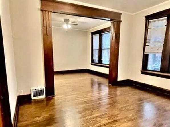 3606 W Grace St #1, Chicago, IL 60618