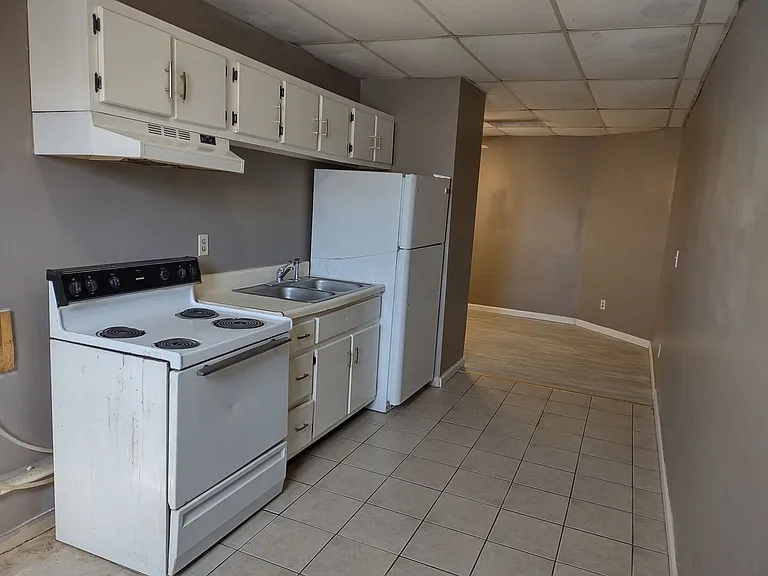 505 Oak St — Photo 15