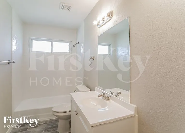 3439 Timberview Rd — Photo 14