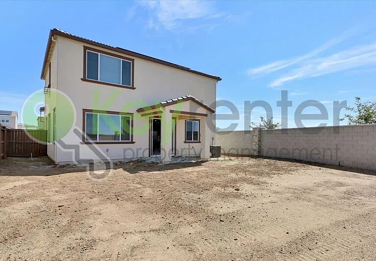 224 Twilight Peak Ct — Photo 45