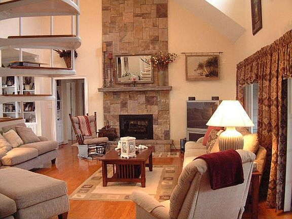 Old Farm Living Room