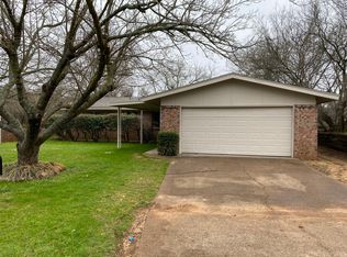 1105 W Water St, Weatherford, TX 76086